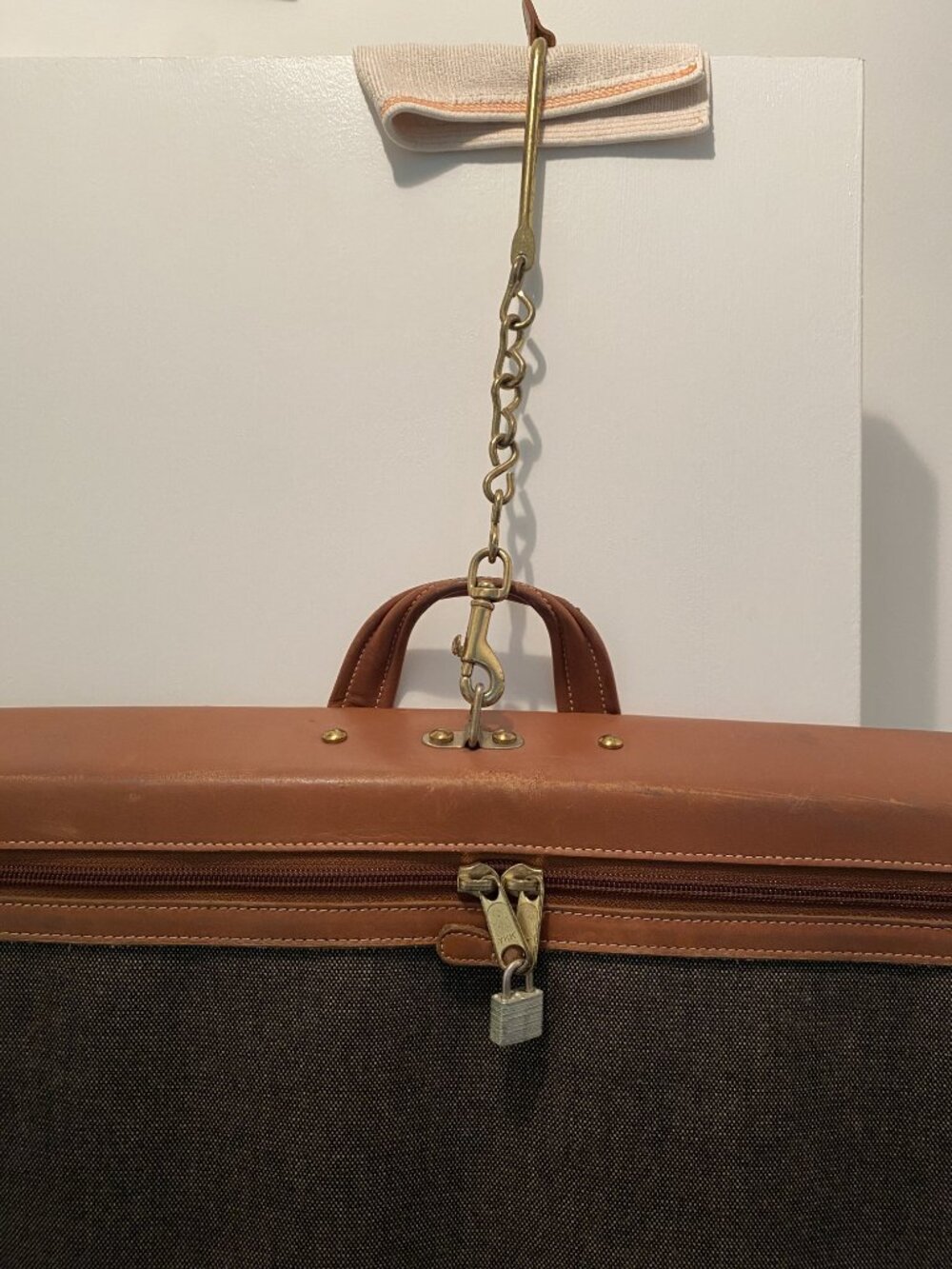 "Coach" Leather and Canvas travel garment bag - USA Made - Beautiful - Picture 6 of 9